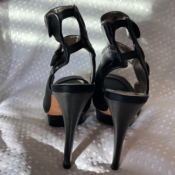 🌸Bebe 6” platform black stilettos high heels with adjustable Velcro straps - Picture 5 of 12